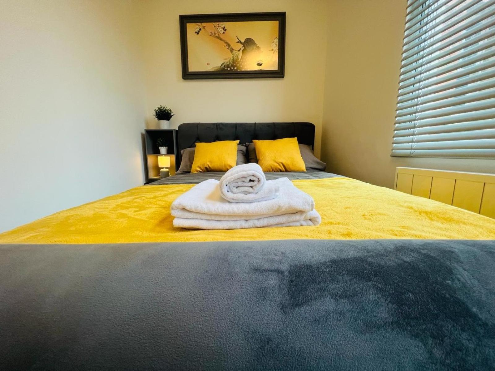 Whiskawaystays - Foregate Street - Apartment 3 Устър Екстериор снимка